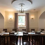 Otel I Restauracja Brochow