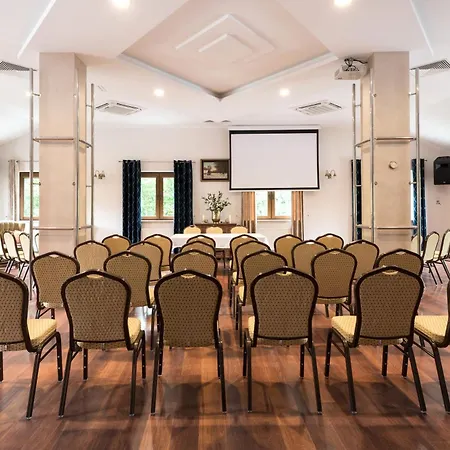 Hotel I Restauracja Brochów