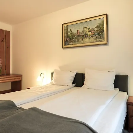 Hotel I Restauracja Brochów *